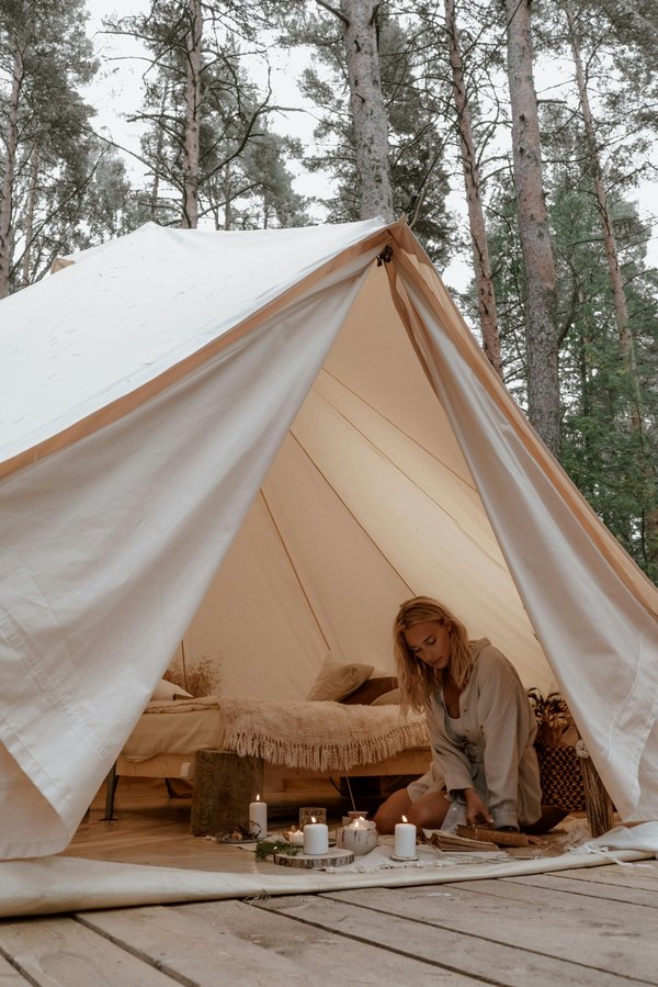 Vivez le camping de luxe : confort et nature réunis